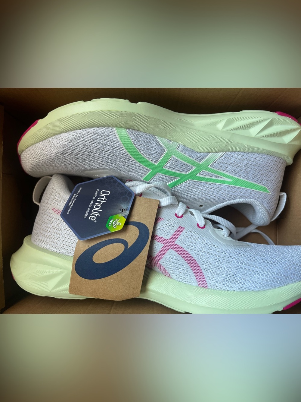 BNWT ASICS Women's White Running Shoes with Mint Green & Pink Accents